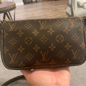 NEW Louis Vuitton Pochette Monogram Handbag, Tan Interior with Gold Accents